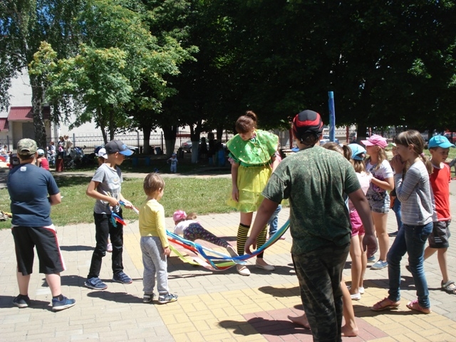 Поляна веселых затей